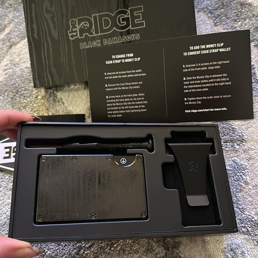 Ridge Stainless Damascus Wallet with Money Clip Cash Strap